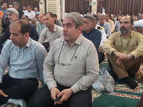 ادای احترام مسئولین بهزیستی استان بوشهر به شهدای خدمت در مصلای جمعه