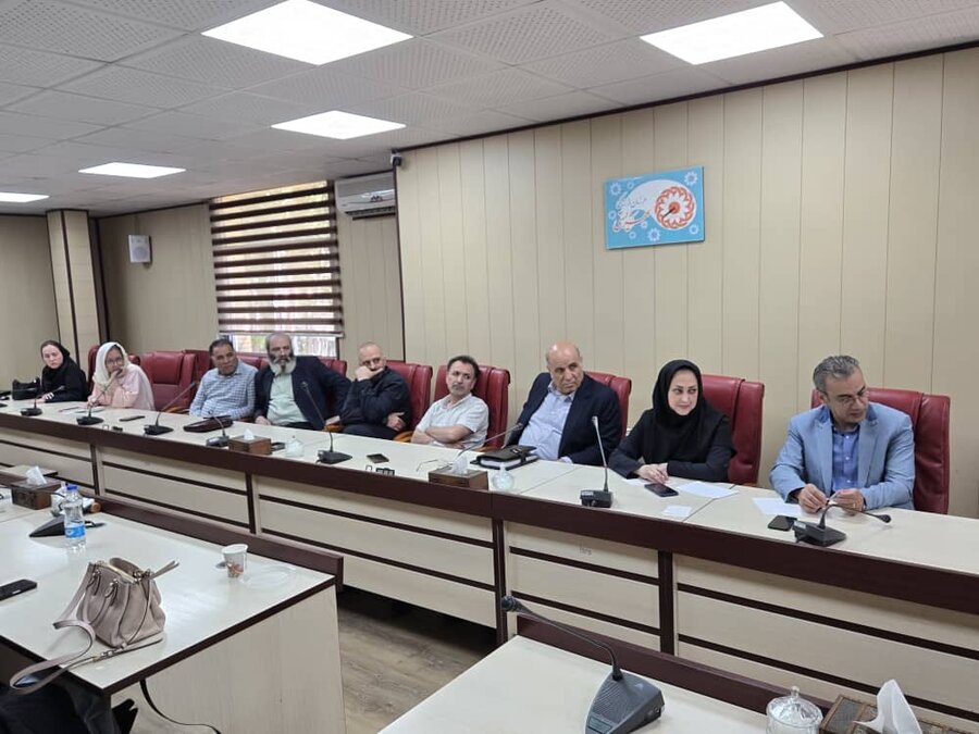 نشست هم‌اندیشی با مدیران مراکز توانبخشی شبانه‌روزی استان البرز/ تأکید بر تقویت تعامل و رعایت دستورالعمل‌ها