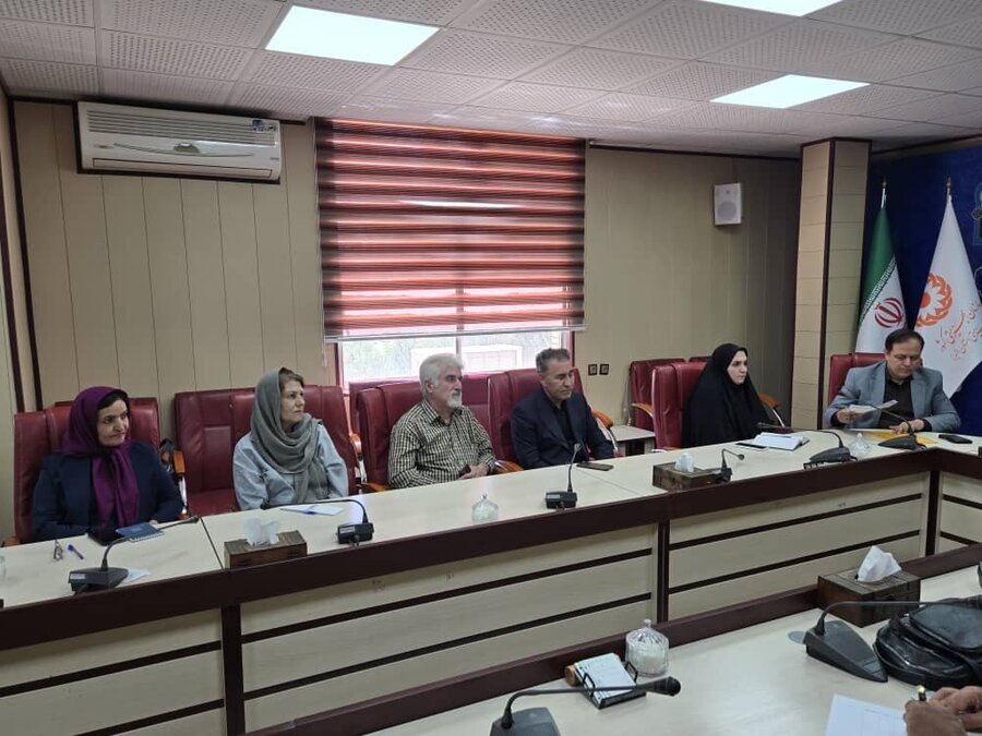 نشست هم‌اندیشی با مدیران مراکز توانبخشی شبانه‌روزی استان البرز/ تأکید بر تقویت تعامل و رعایت دستورالعمل‌ها