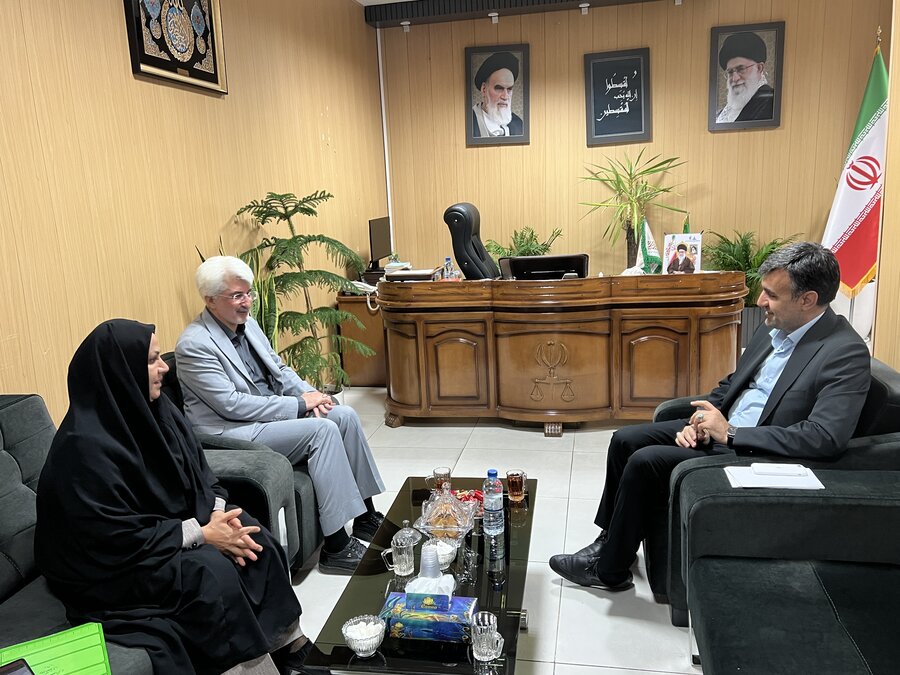 جلسه مدیرکل و مسئول امور  حقوقی  بهزیستی فارس با میرحاجی دادستان استان