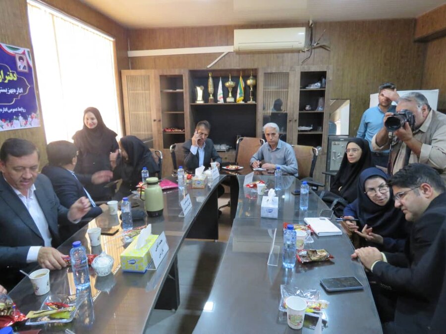 ملاقات مردمی