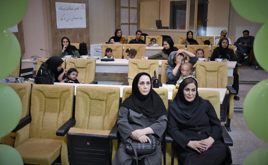 جشن شکرانۀ برنامۀ پیشگیری از تنبلی چشم جشن شکرانۀ برنامۀ پیشگیری از تنبلی چشم