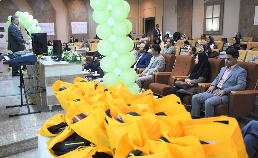 جشن شکرانۀ برنامۀ پیشگیری از تنبلی چشم جشن شکرانۀ برنامۀ پیشگیری از تنبلی چشم