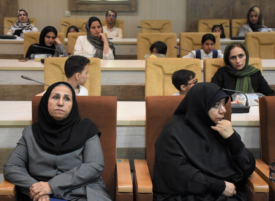 جشن شکرانۀ برنامۀ پیشگیری از تنبلی چشم جشن شکرانۀ برنامۀ پیشگیری از تنبلی چشم