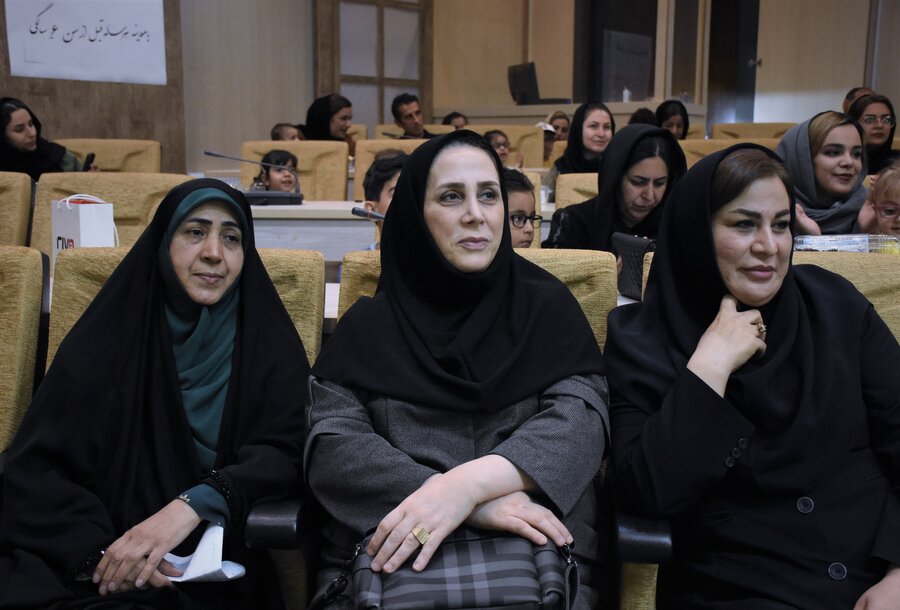 جشن شکرانۀ برنامۀ پیشگیری از تنبلی چشم جشن شکرانۀ برنامۀ پیشگیری از تنبلی چشم