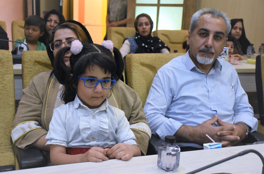 جشن شکرانۀ برنامۀ پیشگیری از تنبلی چشم جشن شکرانۀ برنامۀ پیشگیری از تنبلی چشم