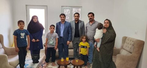 🔸لرستان[]دیدار مدیر کل بهزیستی لرستان با خانواده خوش جمعیت بمناسبت هفته ملی جمعیت