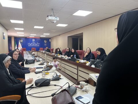 دوره" آموزش زندگی خانواده با تأکید بر جوانی جمعیت و فرزندآوری"