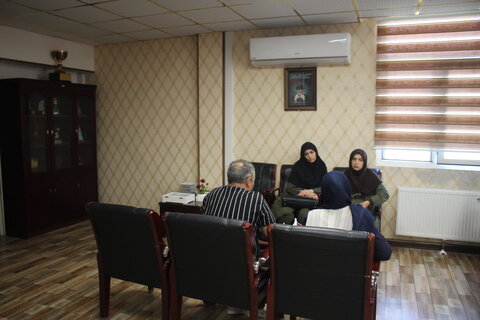 ملاقات با مراجعین و جامعه هدف محترم