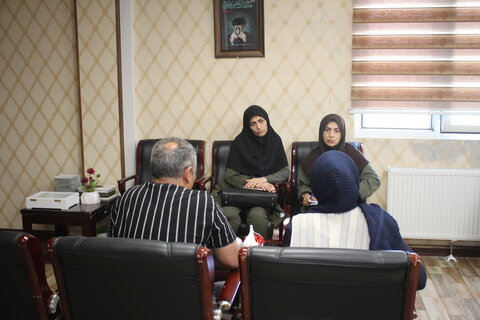 ملاقات با مراجعین و جامعه هدف محترم