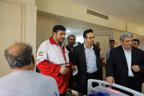 عیادت رئیس سازمان بهزیستی کشور از مصدومان حادثه بندر شهید رجایی