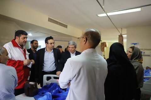 عیادت رئیس سازمان بهزیستی کشور از مصدومان حادثه بندر شهید رجایی