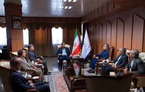 دیدار معاون سلامت اجتماعی سازمان بهزیستی کشور با استاندار مرکزی