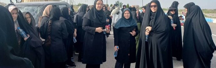 حضور رئیس و کارکنان بهزیستی پلدشت درهمایش پیاده‌روی بانوان به مناسبت هفته جمعیت