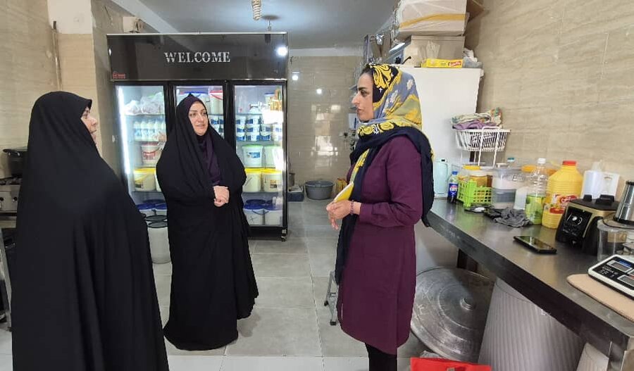 بازدید مدیر بهزیستی شهرستان بوشهر از مشاغل خانگی در روز ملی مشاغل خانگی