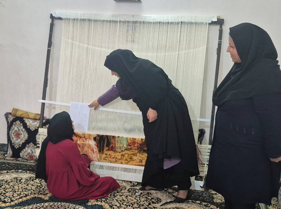 بازدید مدیر بهزیستی شهرستان بوشهر از مشاغل خانگی در روز ملی مشاغل خانگی