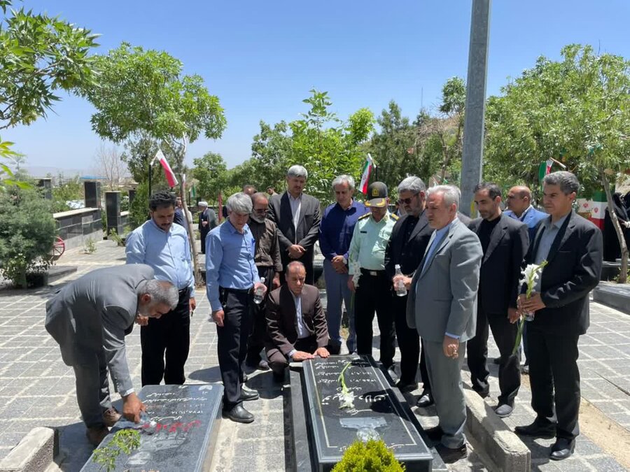 برگزاری مراسم گرامیداشت شهید جمهور در قروه