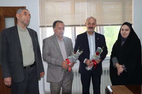 گزارش تصویری ا مراسم بدرقه رسمی دکتر محمود حسین‌آبادی برگزار شد