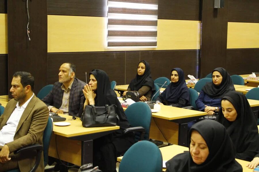 فیروزکوه | برگزاری اولین جلسه کارگروه فرهنگی، اجتماعی، سلامت، زنان و خانواده در فرمانداری شهرستان