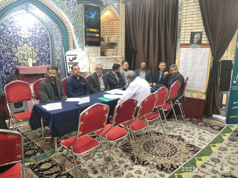 شمیرانات | برپایی میز خدمت -وفاق ملی در مصلی نماز جمعه بخش رودبارقصران