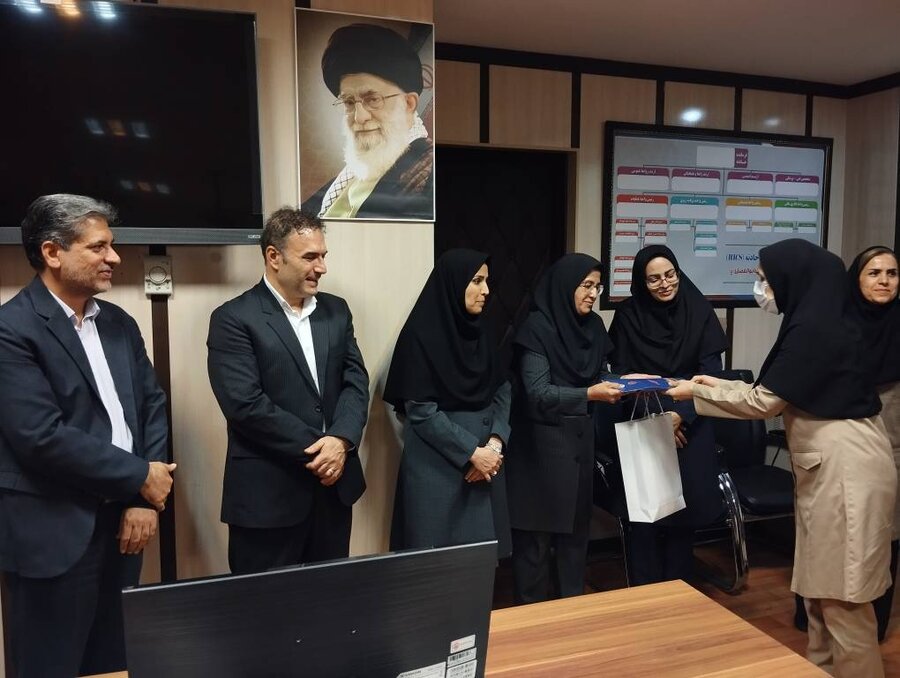 خراسان جنوبی- کسب عنوان برتر کشوری برنامه غربالگری شنوایی نوزادان توسط بهزیستی خراسان جنوبی طی سالیان متوالی نتیجه اجرای مطلوب این برنامه در استان است