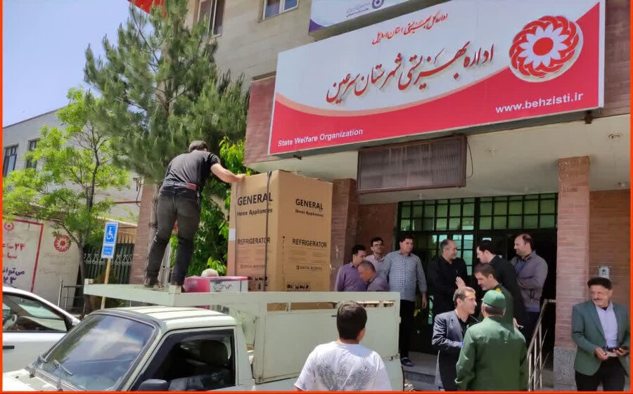 سرعین |  اهدای یک سری جهیزیه برای 1نفر از زوجین تحت پوشش بهزیستی شهرستان سرعین 