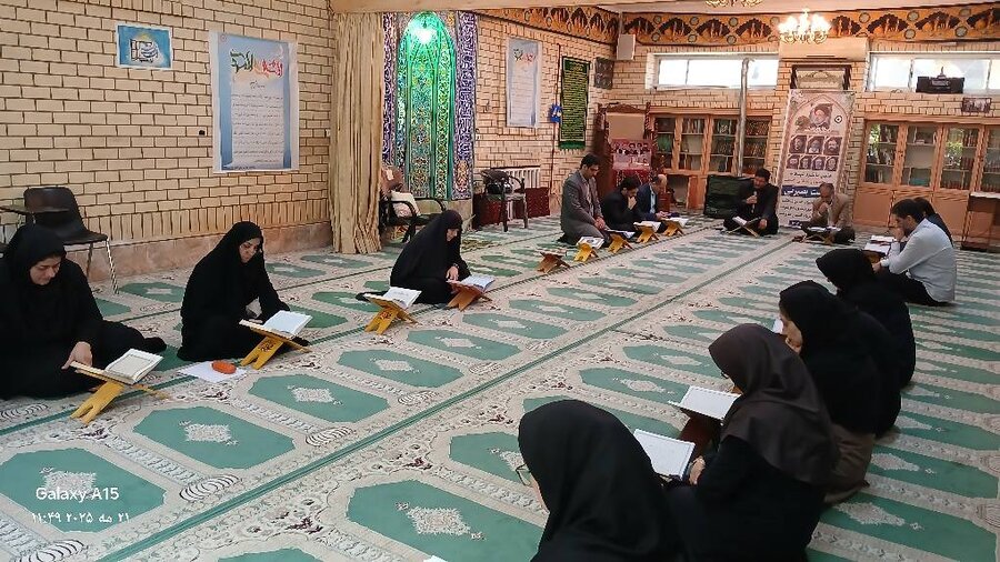 برپایی محفل انس با قرآن کریم
