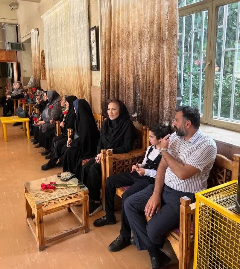 دیدار جمعی از کودکان کرمانشاهی با سالمندان
