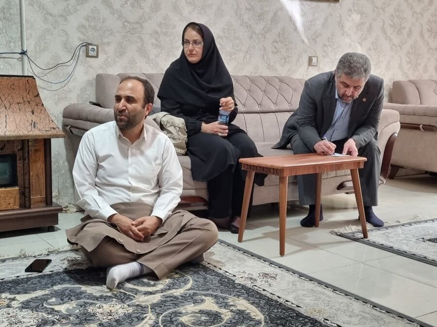 دیدار مدیرکل بهزیستی با مددجوی فرهیخته