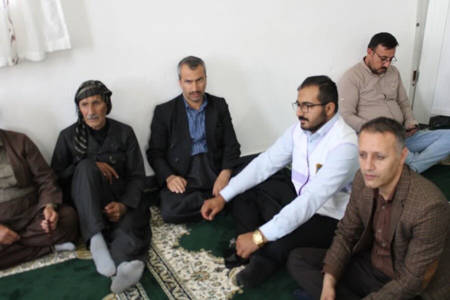 دیواندره | استقرار میز خدمت بهزیستی در شهرک گلشن