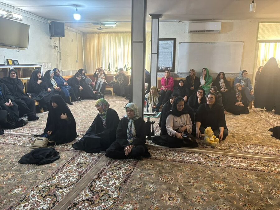 برگزاری کارگاه‌های آموزش زندگی خانواده با محوریت جوانی جمعیت و فرزندآوری در مساجد و پایگاه‌های بسیج استان البرز