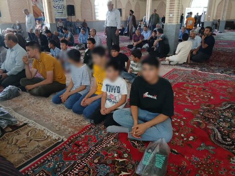 حضور فرزندان خانه ولیعصر عج در نماز عبادی سیاسی جمعه شهر کوهسار