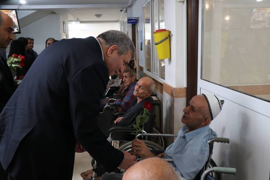 بازدید از مرکز نگهداری سالمندان "امین‌الاسلام" مهاباد