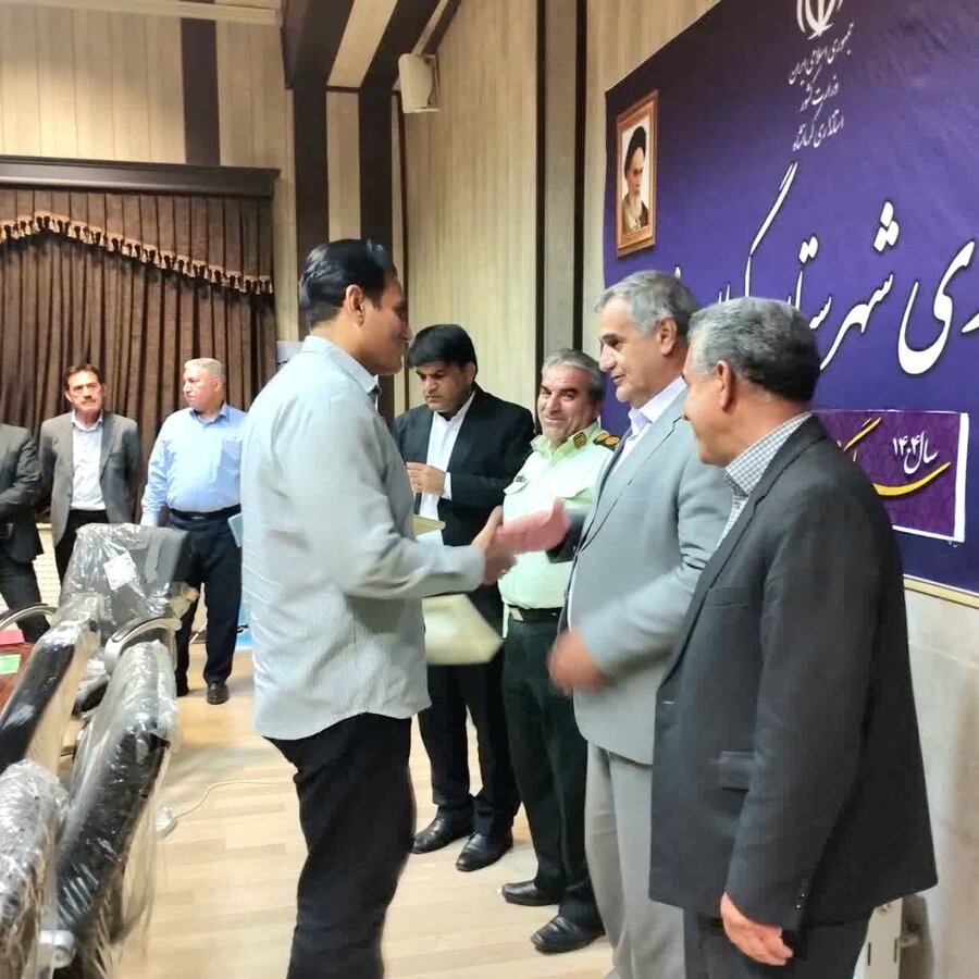 بهزیستی گیلان‌غرب، بهترین در اشتغال‌زایی