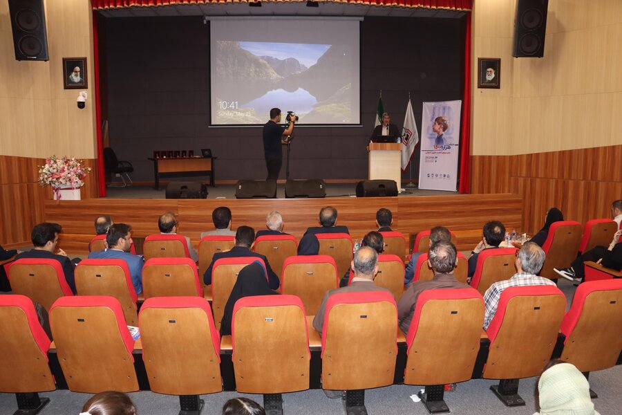 جشن کاشت حلزون