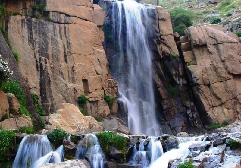 تفاهمنامه همکاری سازمان بهزیستی با مجتمع تفریحی-توریستی گنجنامه منعقد شد