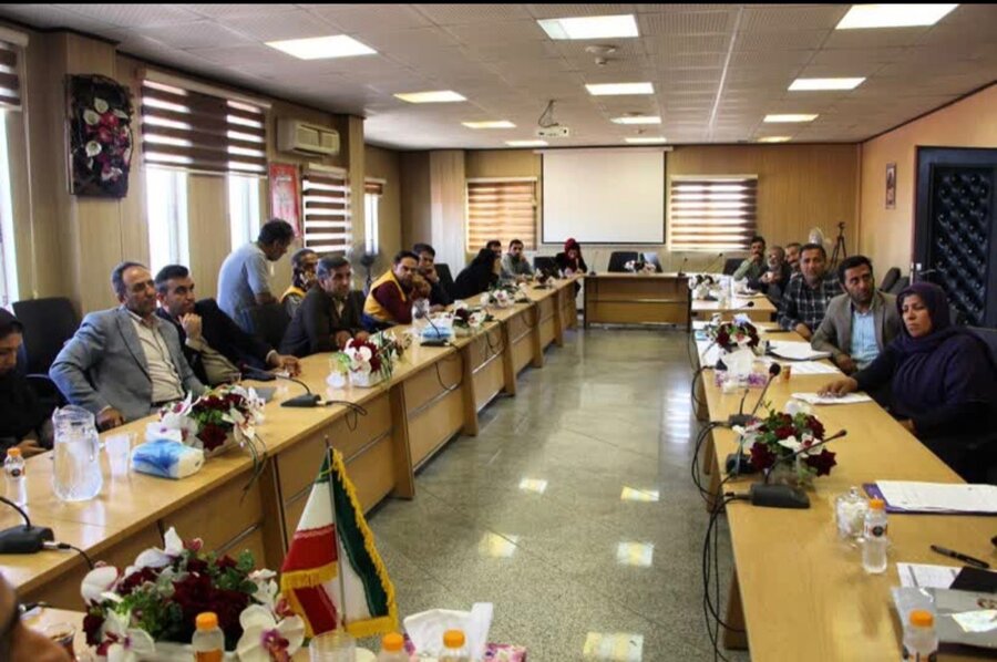 پیشوا | ملاقات مردمی فرماندار  به همراه مسئولین ورئیس بهزیستی در بخشداری جلیل آباد