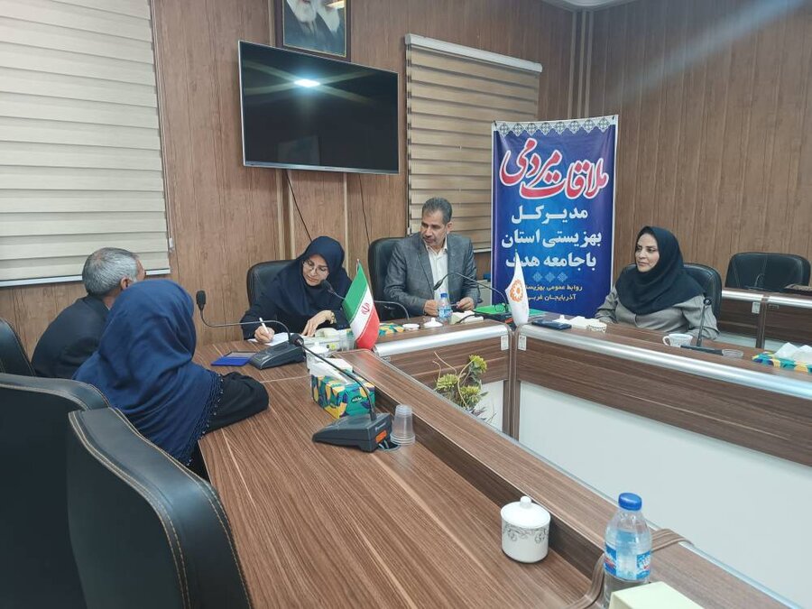 برگزاری میز خدمت بهزیستی استان ؛ گامی مؤثر در تحقق ارتباط بی‌واسطه مردم و مسئولان
