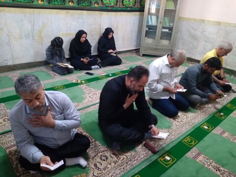 برگزاری مراسم معنوی قرائت زیارت عاشورا به مناسبت شهادت امام جواد(ع) در اشتهارد