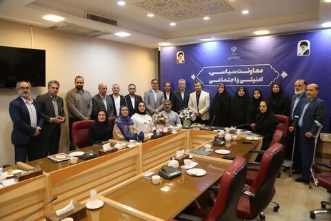 تقدیر معاون سیاسی استاندار قزوین از قهرمانان پاراکاراته آسیایی