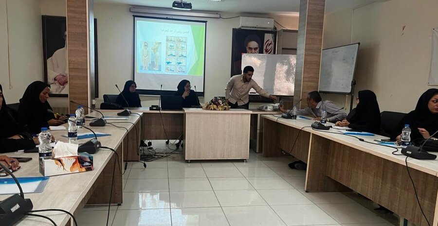 بندرعباس| برگزاری دوره آموزشی بازآموزی قوانین و دستورالعمل های توانبخشی مبتنی بر جامعه