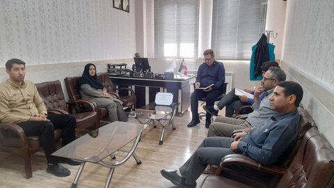 آ-شرقی.