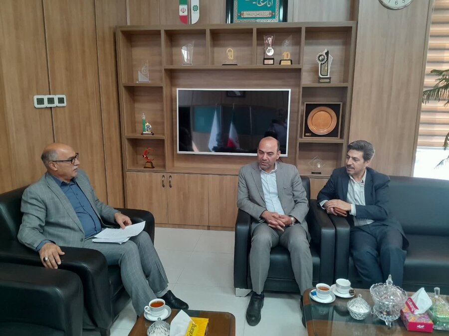 دیدار مدیران کل بهزیستی و امور مالیاتی استان قم