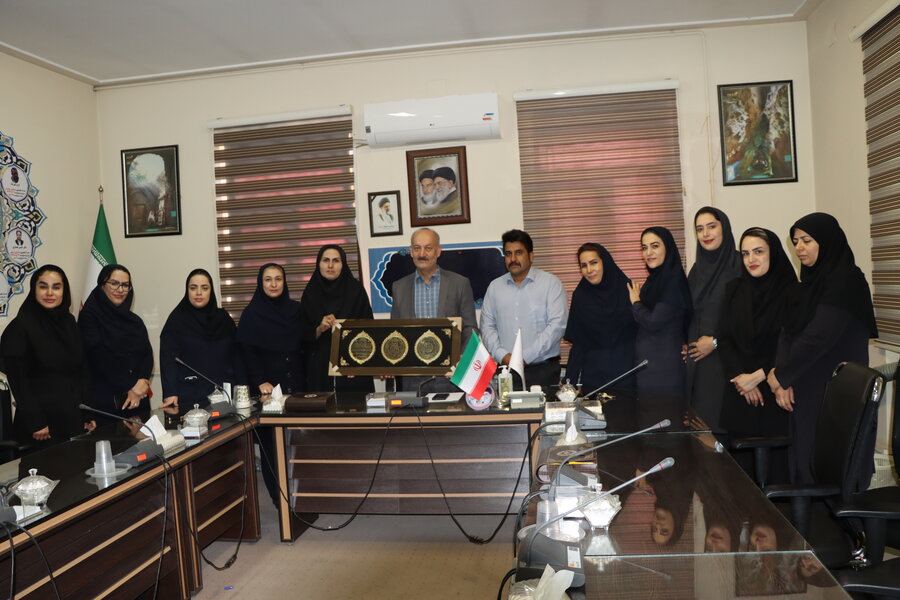 دیدار رئیس اورژانس اجتماعی ۱۲۳ اراک با سرپرست اداره کل بهزیستی استان مرکزی
