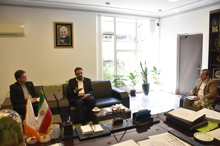 دیدار فرماندار سرخس با مدیرکل بهزیستی خراسان رضوی در مشهد: بررسی مسائل اجتماعی و توانمندسازی