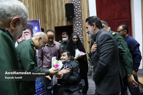 حضور مدیرکل بهزیستی استان همدان در آیین اهدای ویلچرهای برقی به مددجویان بهزیستی