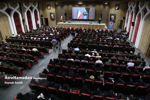 سفر سلامی به همدان و اهدا ویلچر