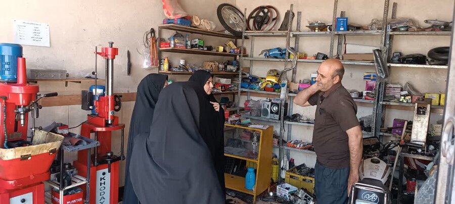 بازدید رئیس بهزیستی شاهین دژ از طرح های اشتغالزایی شهرستان