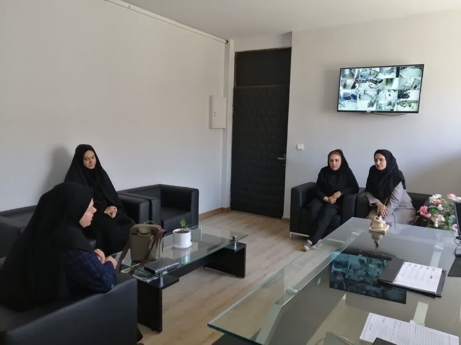 مریوان | بسیج خواهران و بهزیستی برای کاهش آسیب‌های اجتماعی هم‌افزایی می‌کنند