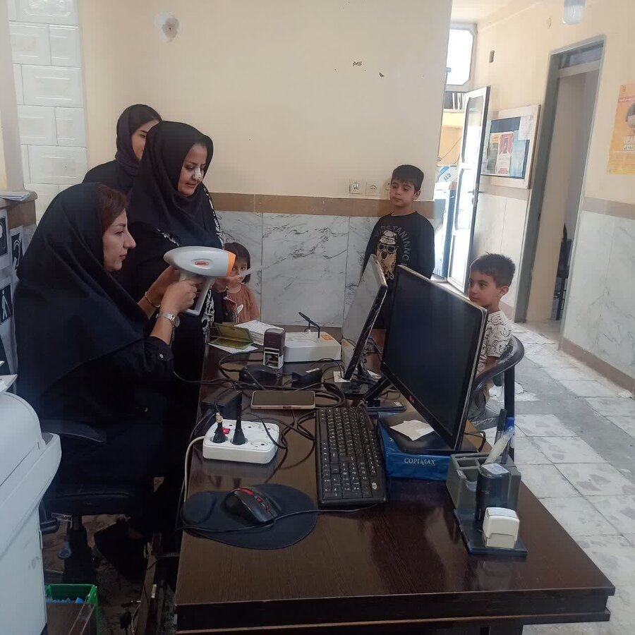 طرح پیشگیری از تنبلی چشم کودکان در شهرستان کامیاران آغاز شد